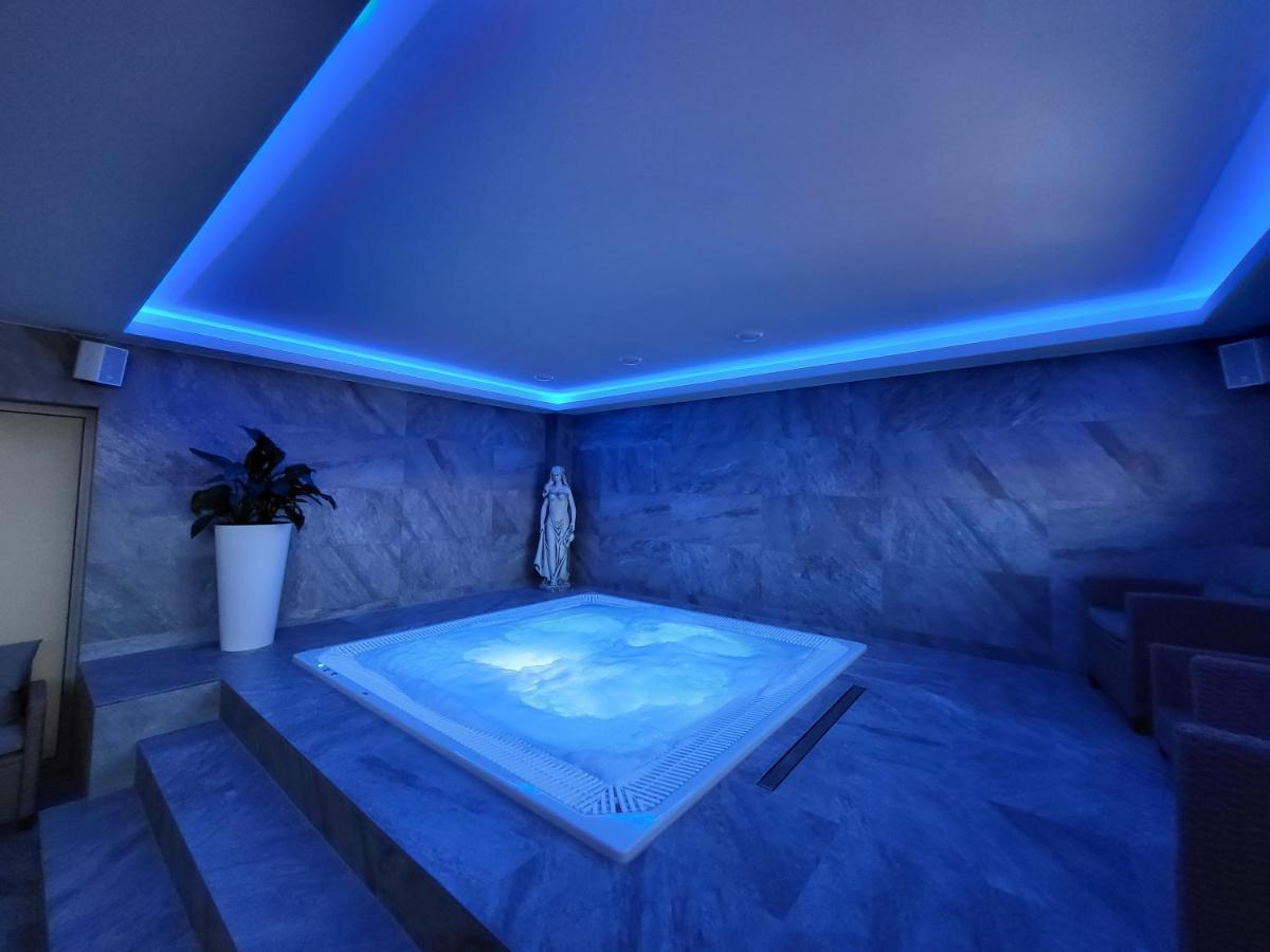 Chaty Krusetnica S Luxusnym Privatnym Wellness المظهر الخارجي الصورة
