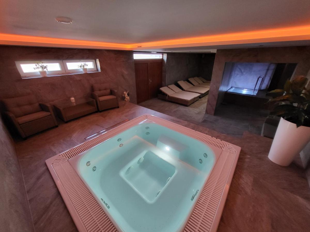 Chaty Krusetnica S Luxusnym Privatnym Wellness المظهر الخارجي الصورة