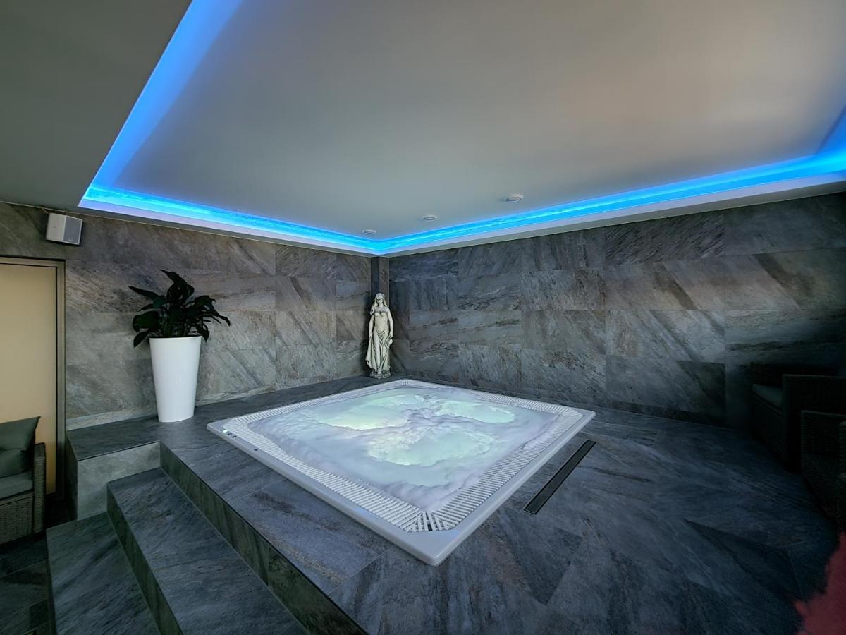 Chaty Krusetnica S Luxusnym Privatnym Wellness المظهر الخارجي الصورة